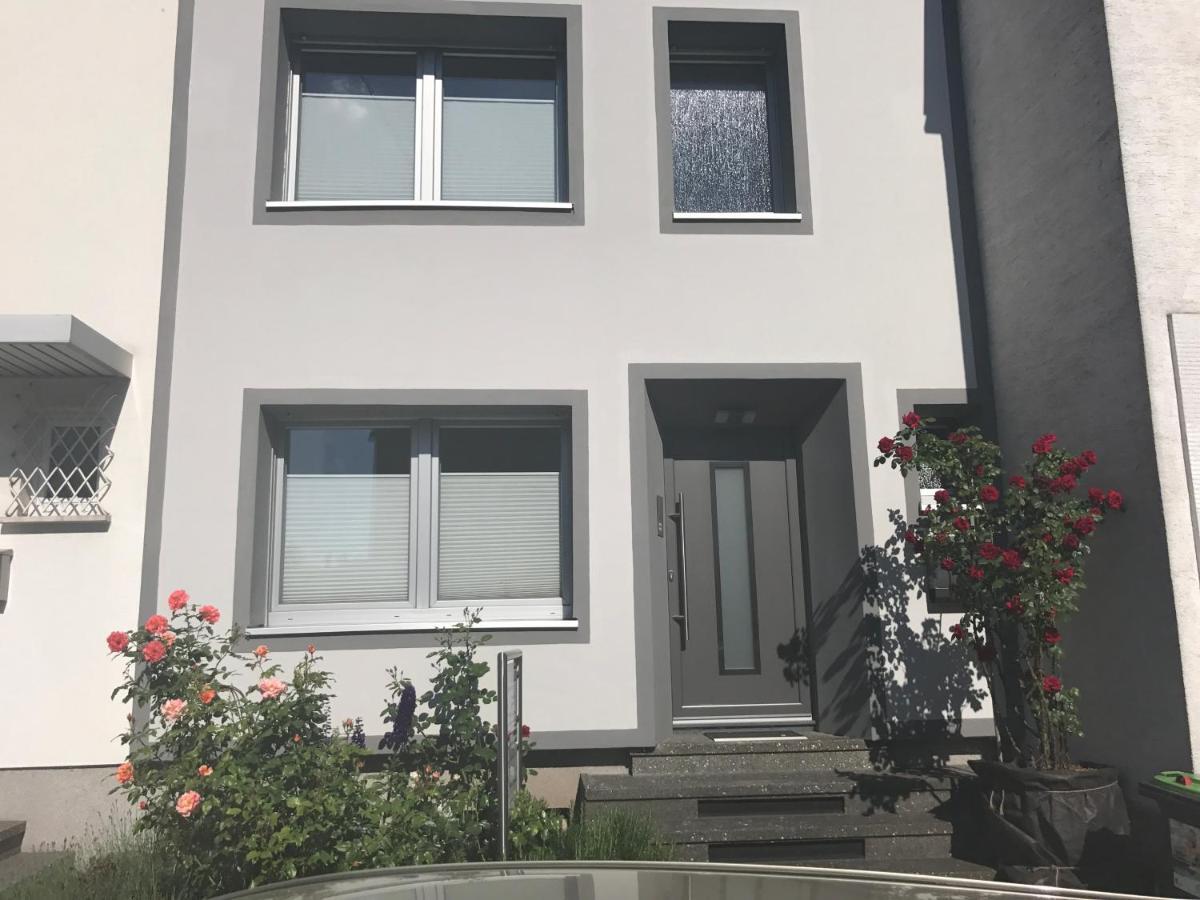 Apartment Mit Dachloggia Saarlouis Exterior photo